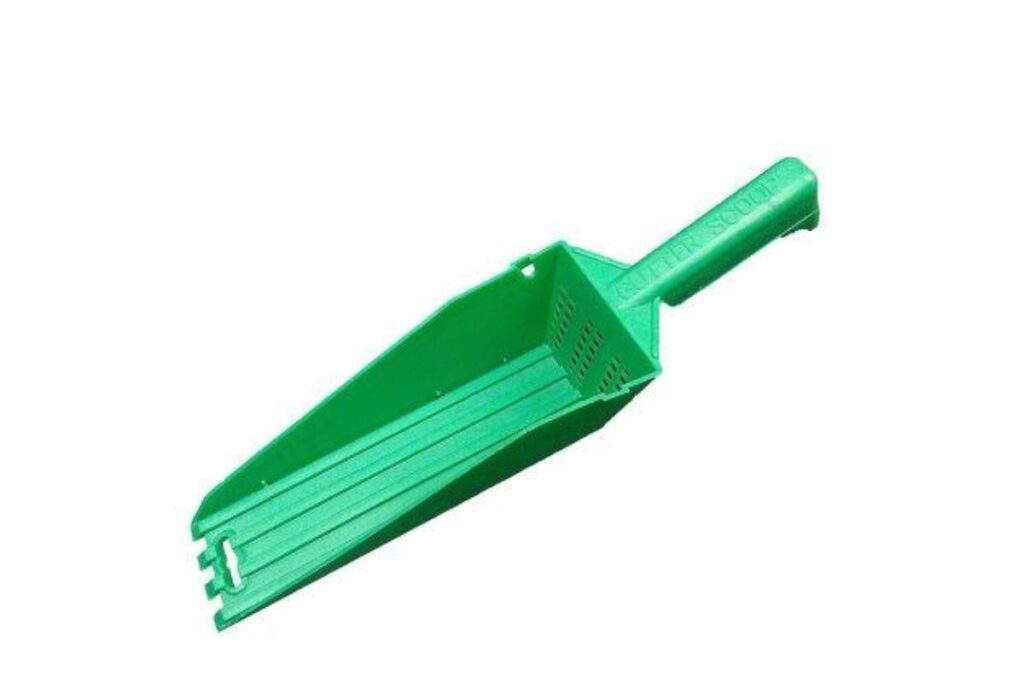 The wedge® gutter scoop by dalen