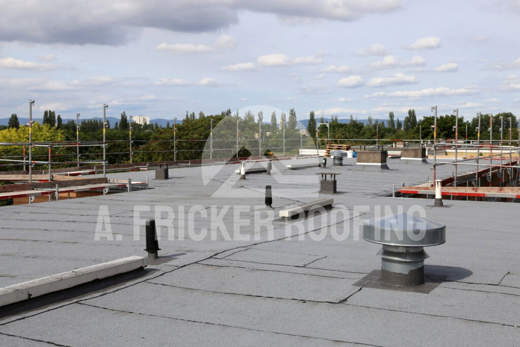 Types of commercial roof maintenance