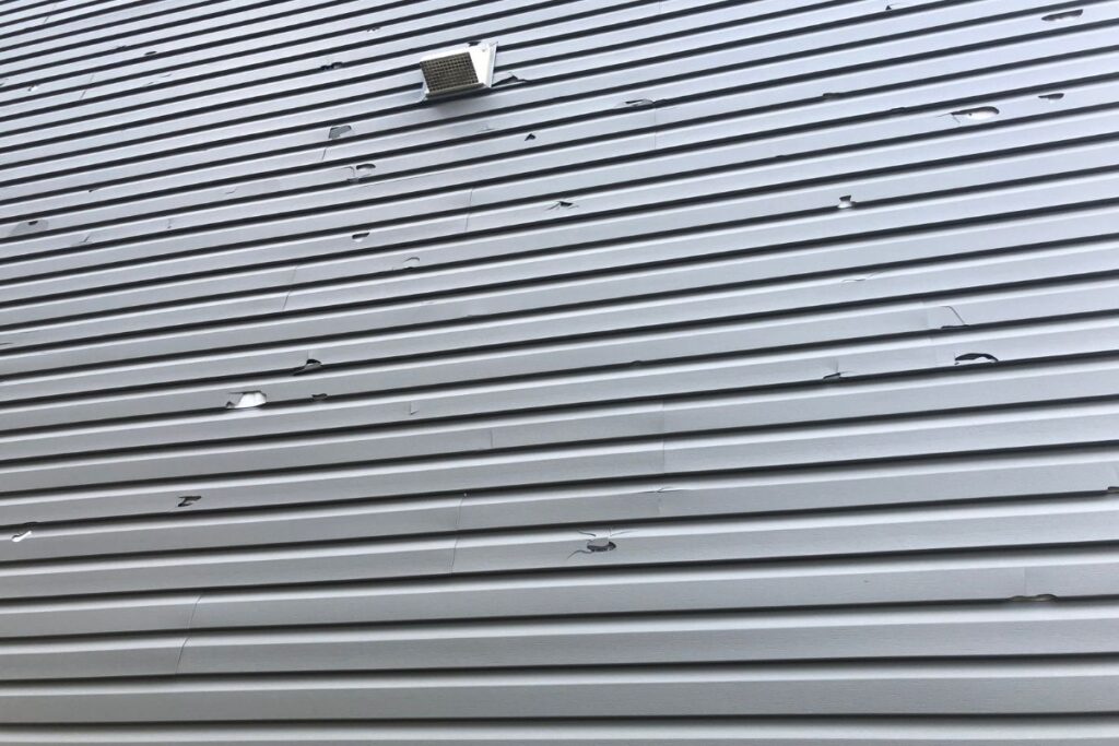 Cracks and splits on siding